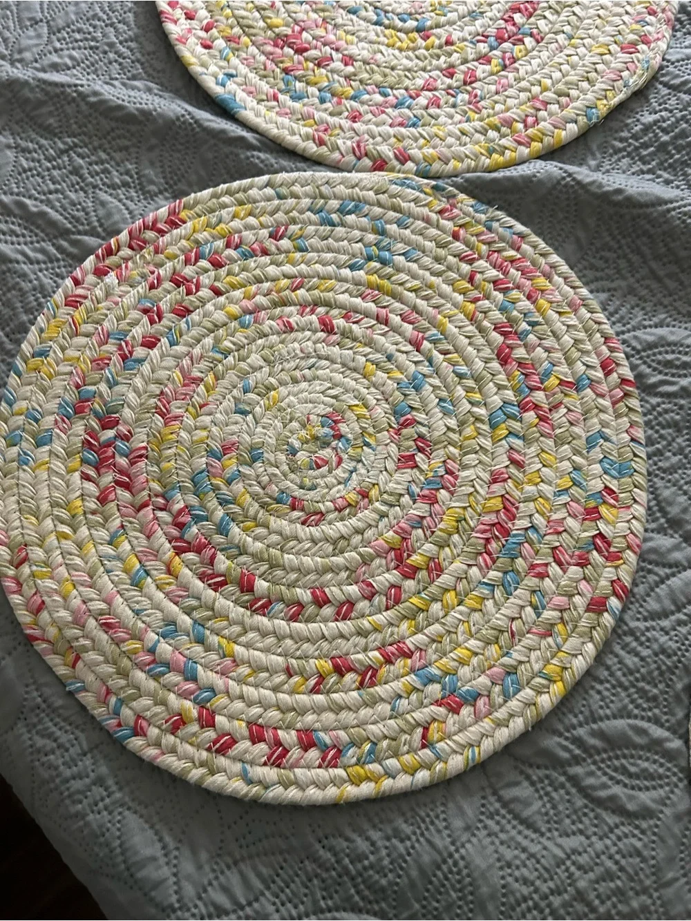 The Pioneer Woman Sweet Rose Braided Placemat .. Set Of Four.